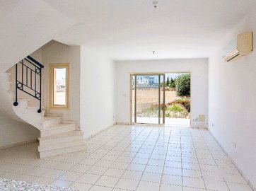Semi Detached Villa For Sale  in  Anarita