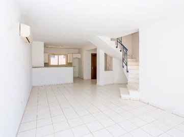 Semi Detached Villa For Sale  in  Anarita