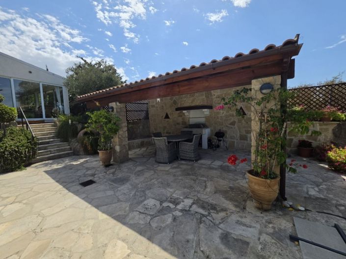 Image No.3-3 Bed Villa for sale