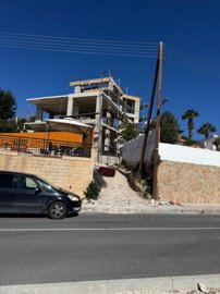 Detached Villa For Sale  in  Peyia
