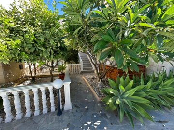 Detached Villa For Sale  in  Select Location