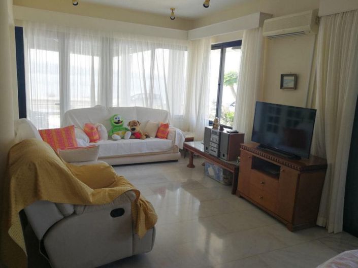 Image No.10-5 Bed Villa for sale