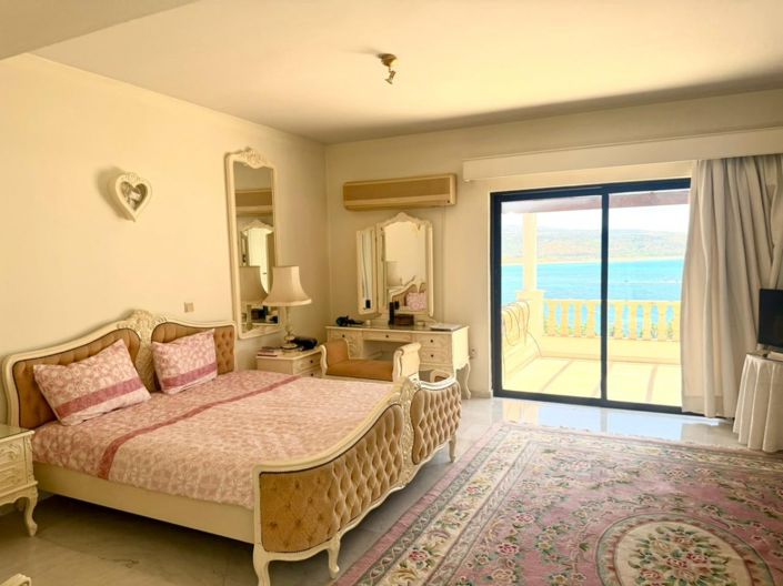 Image No.9-5 Bed Villa for sale