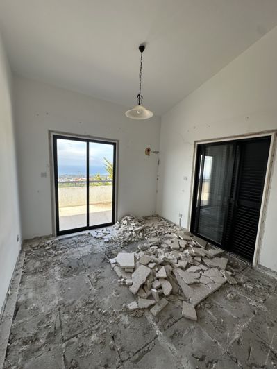 Image No.8-3 Bed Villa for sale