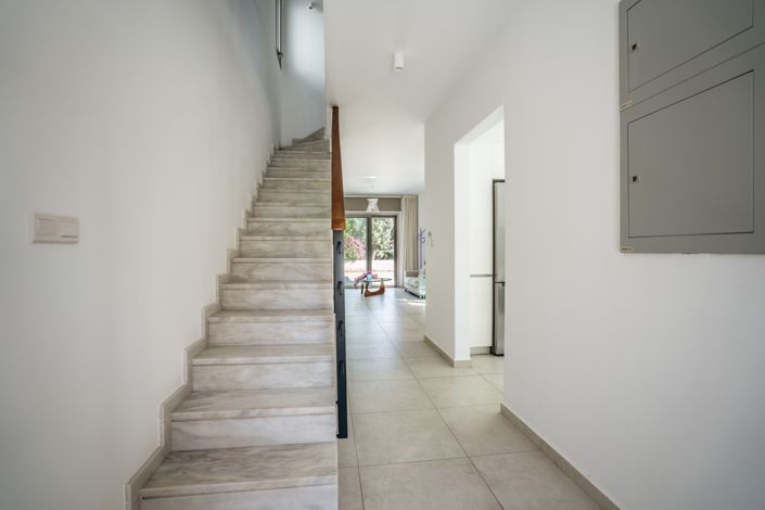 Image No.15-3 Bed Villa for sale