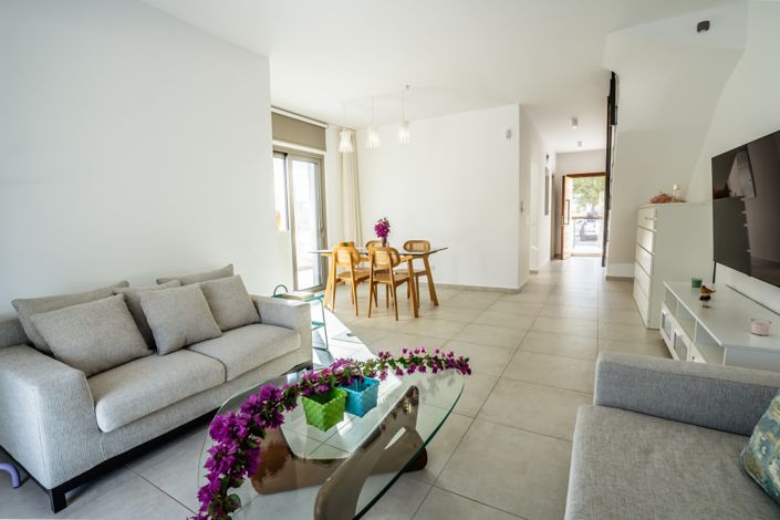 Image No.5-3 Bed Villa for sale