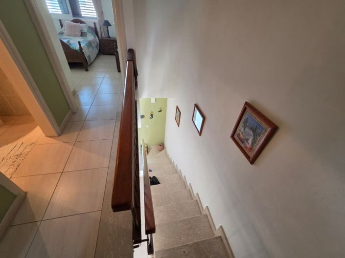 Image No.11-2 Bed Townhouse for sale