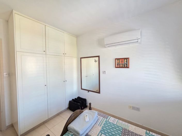 Image No.13-2 Bed Townhouse for sale