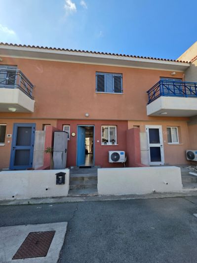 Image No.24-2 Bed Townhouse for sale