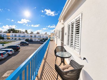 Apartment For Sale  in  Kato Paphos - Universal