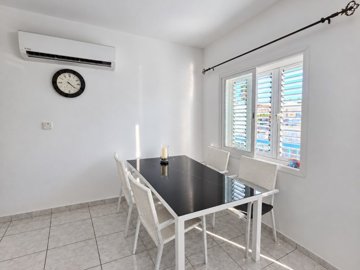 Apartment For Sale  in  Kato Paphos - Universal