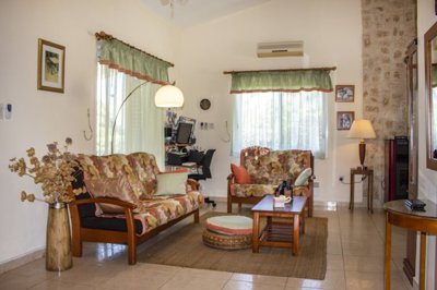 Bungalow For Sale  in  Kissonerga