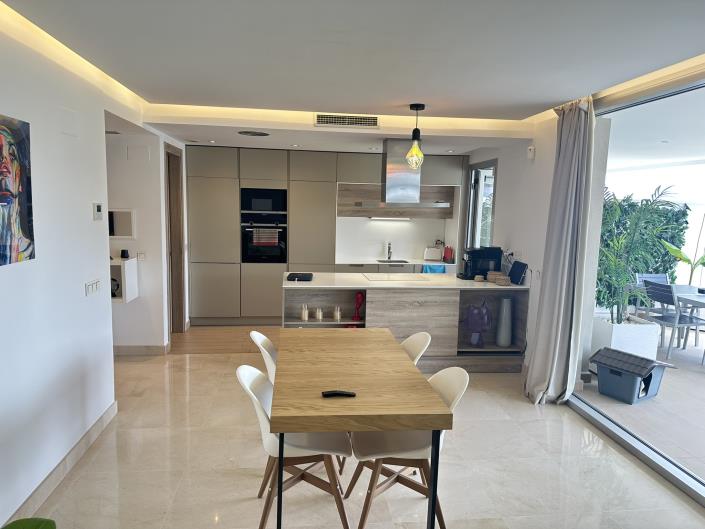 Image No.3-3 Bed Apartment for sale