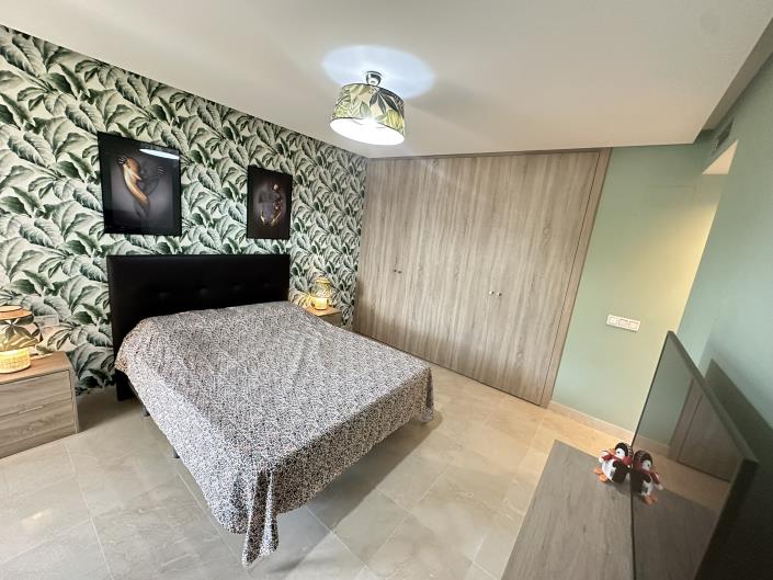 Image No.7-3 Bed Apartment for sale