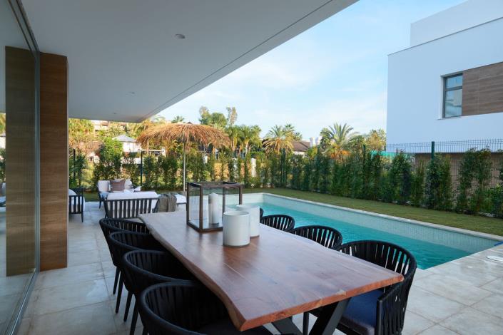 Image No.1-6 Bed Villa / Detached for sale
