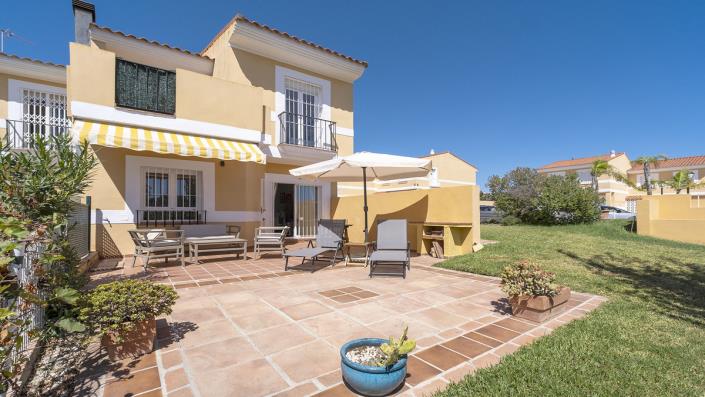 Image No.1-3 Bed Townhouse for sale