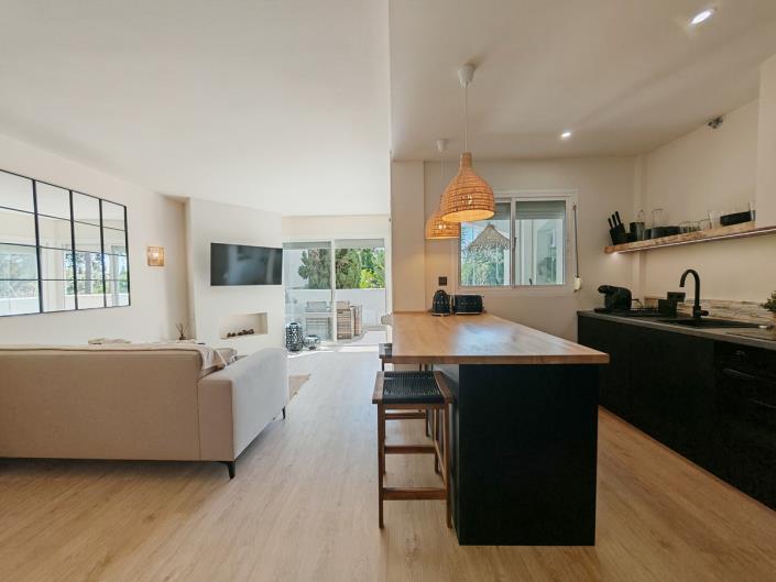 Image No.1-2 Bed Apartment for sale
