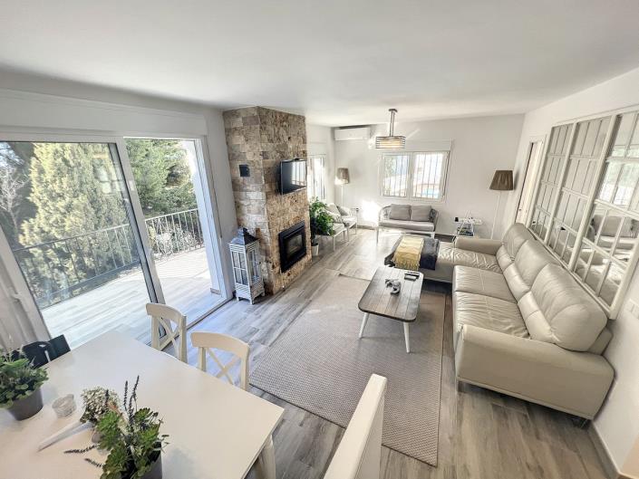 Image No.1-3 Bed Semi-Detached for sale