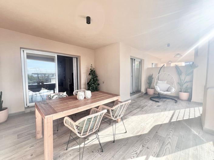 Image No.6-Appartement de 2 chambres à vendre à Estepona