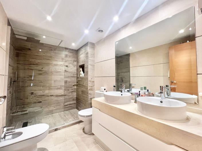 Image No.9-Appartement de 2 chambres à vendre à Estepona