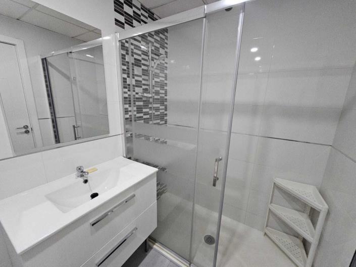 Image No.8-2 Bed Apartment for sale