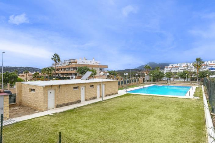 Image No.15-3 Bed Apartment for sale