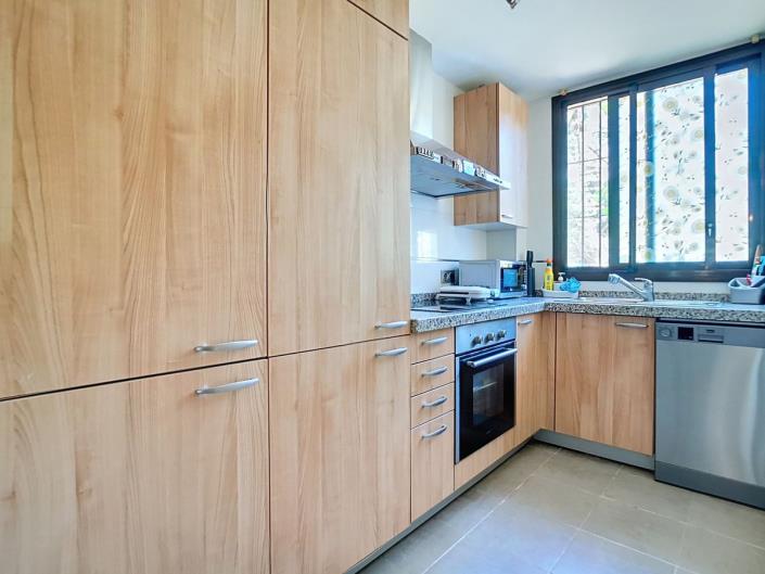 Image No.5-2 Bed Apartment for sale