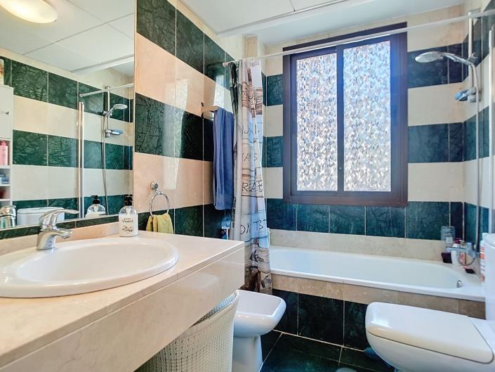 Image No.11-2 Bed Apartment for sale