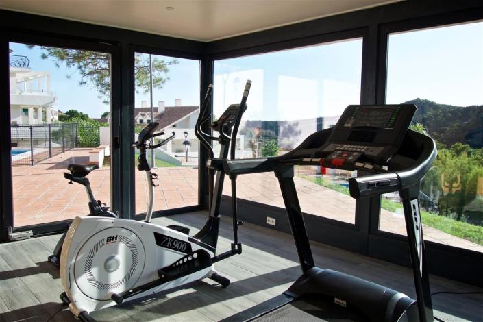 Image No.14-2 Bed Apartment for sale