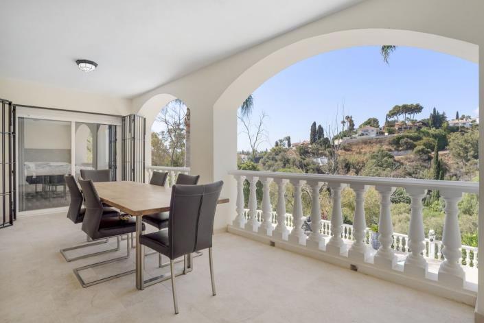 Image No.22-4 Bed Villa / Detached for sale