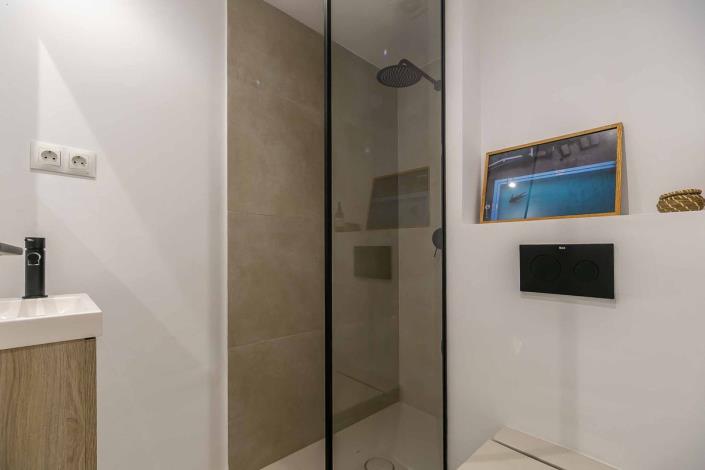 Image No.10-3 Bed Apartment for sale