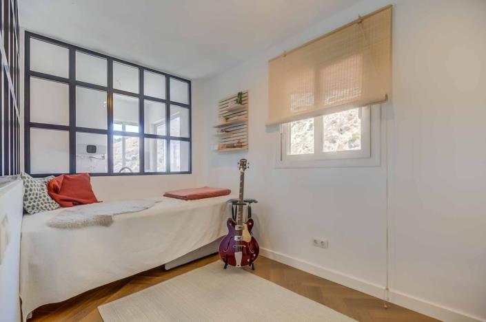 Image No.11-3 Bed Apartment for sale