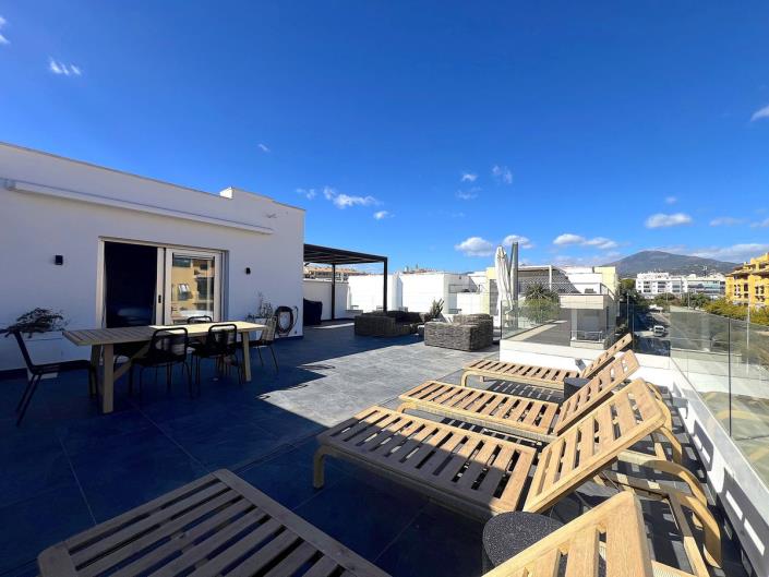 Image No.15-4 Bed Penthouse for sale