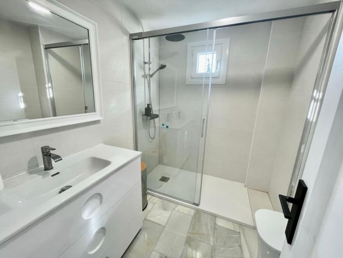 Image No.11-Appartement de 2 chambres à vendre à Cabopino