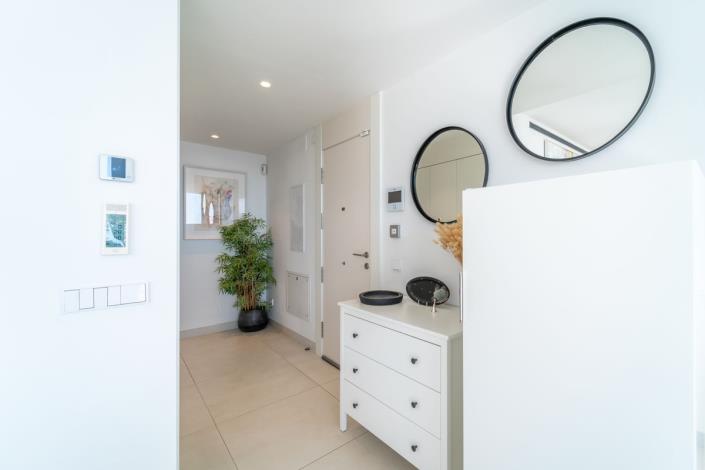 Image No.8-3 Bed Apartment for sale