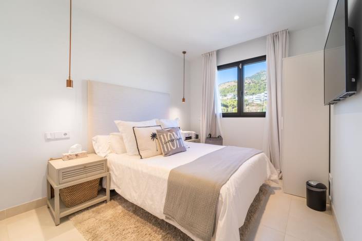 Image No.11-3 Bed Apartment for sale