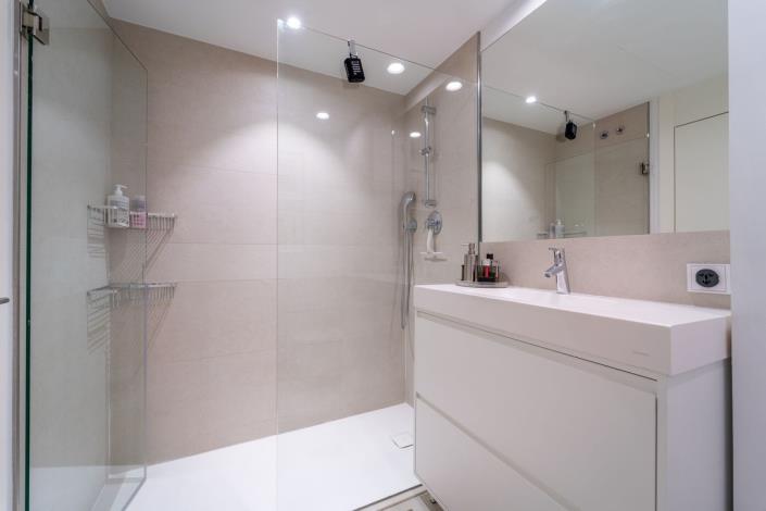 Image No.14-3 Bed Apartment for sale