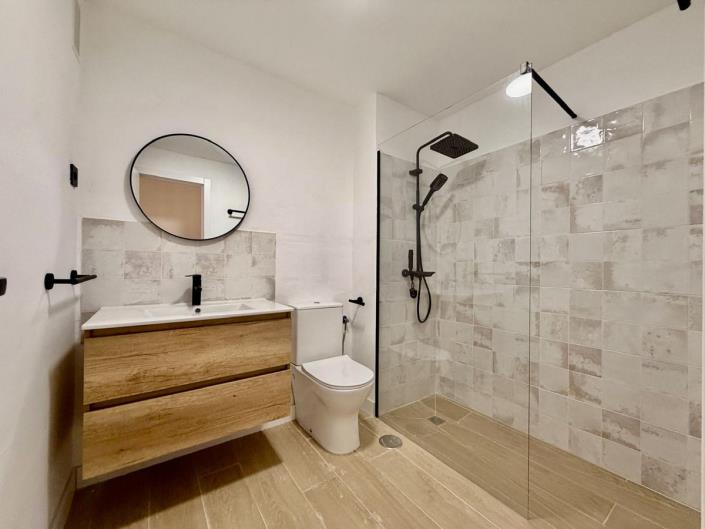 Image No.12-3 Bed Apartment for sale