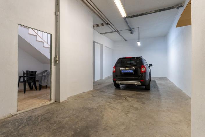 Image No.14-3 Bed Townhouse for sale