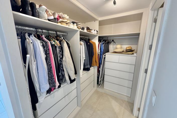 Image No.6-3 Bed Apartment for sale