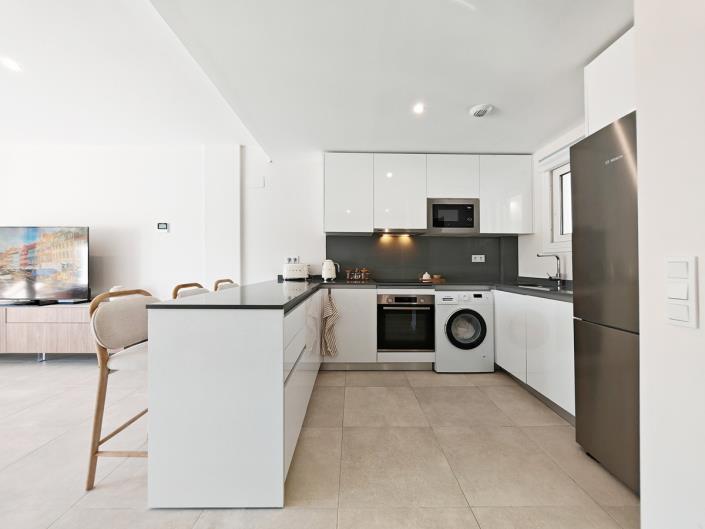 Image No.4-4 Bed Townhouse for sale