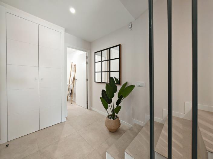 Image No.7-4 Bed Townhouse for sale