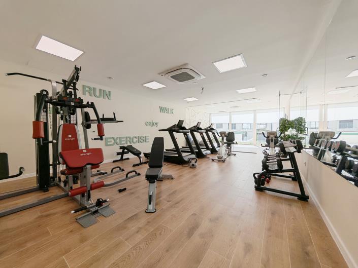 Image No.18-4 Bed Townhouse for sale