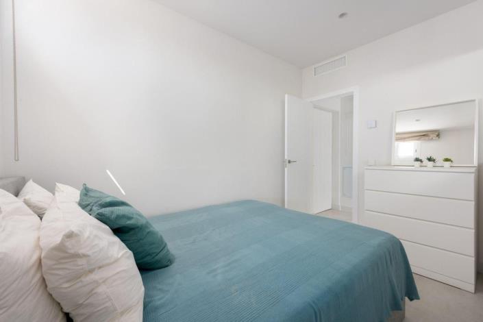 Image No.8-2 Bed Apartment for sale