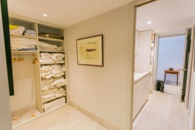 16-ec67b526875bf0124b6ce4328a754439