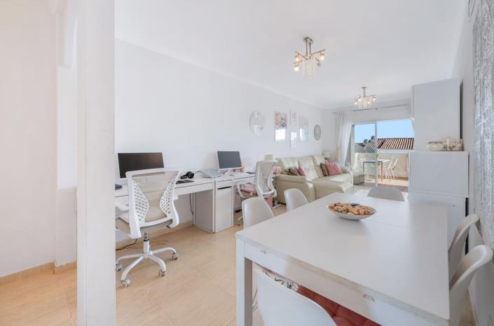 Image No.4-2 Bed Apartment for sale