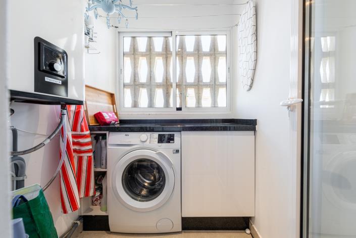 Image No.13-3 Bed Apartment for sale