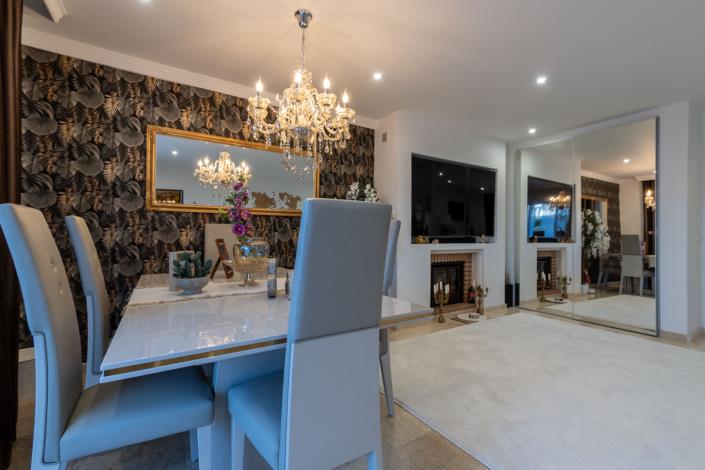 Image No.4-4 Bed Townhouse for sale