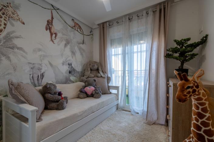 Image No.7-4 Bed Townhouse for sale