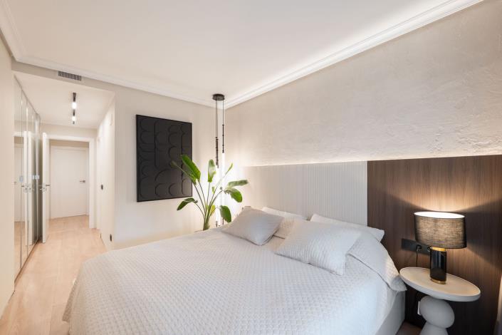 Image No.9-2 Bed Apartment for sale